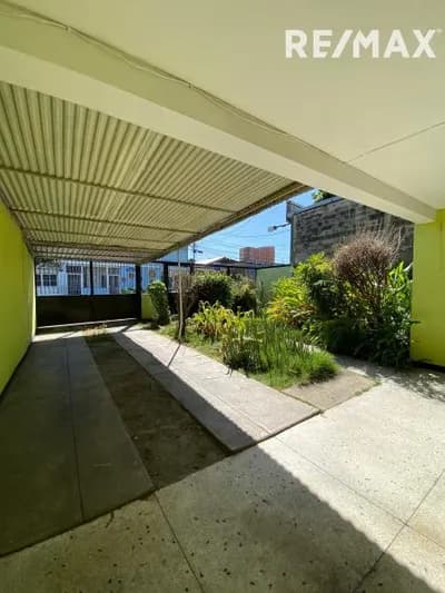 Casa en venta en La Esperanza, Maracay, Aragua, 2104, VEN - $79k