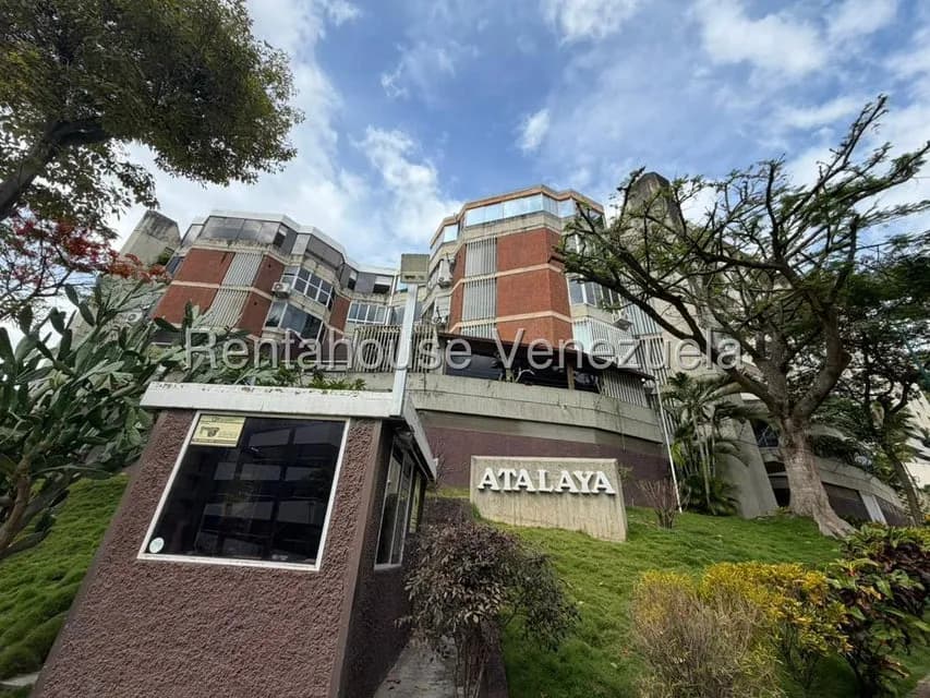 Apartamento (1 Nivel) en Alquiler en Lomas de Las Mercedes, Distrito Metropolitano
