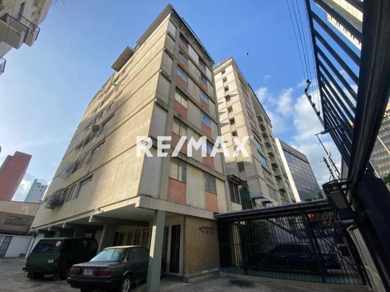 Apartamento PH para remodelar en venta las delicias 175mts