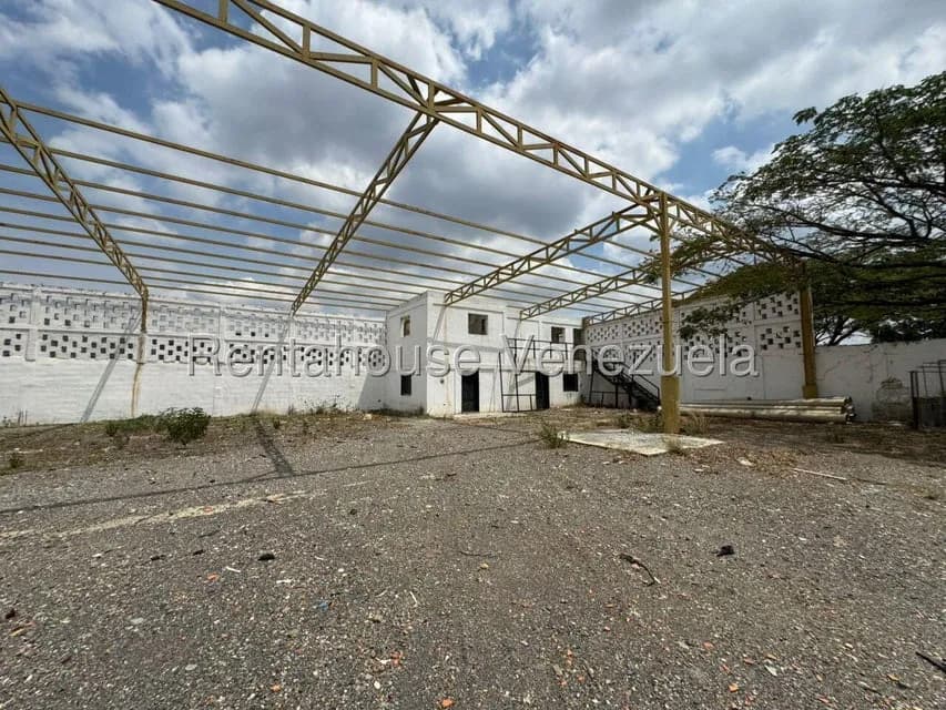 Comercial (Galpon - Deposito) en Alquiler en Parroquia Juan de Villegas, Lara