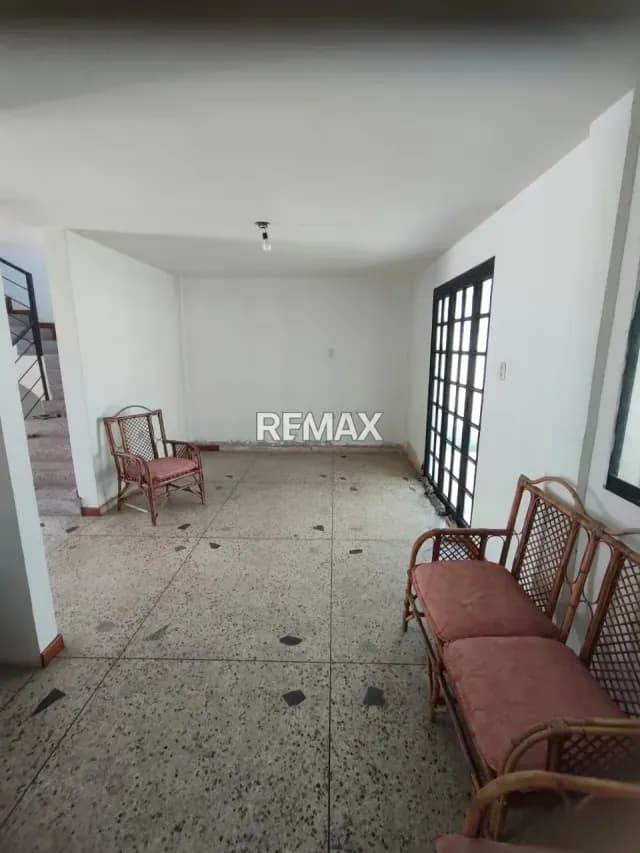 CASA EN EL CONJUNTO DIVINO NINO