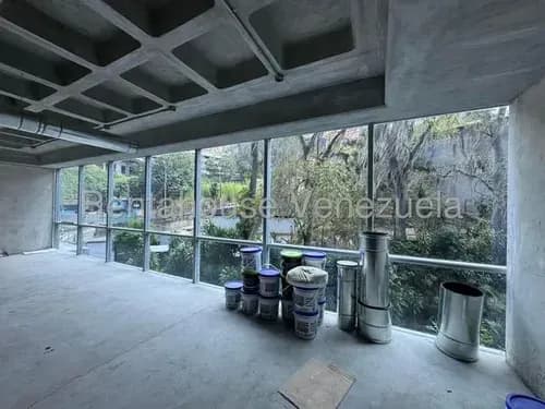 Bella Y Amplia Oficina En Alquiler En Obra Gris, Puede Ser Remodelada Al Gusto Y Necesidad Del Cliente En Los Naranjos Del Cafetal Mls #25-16398