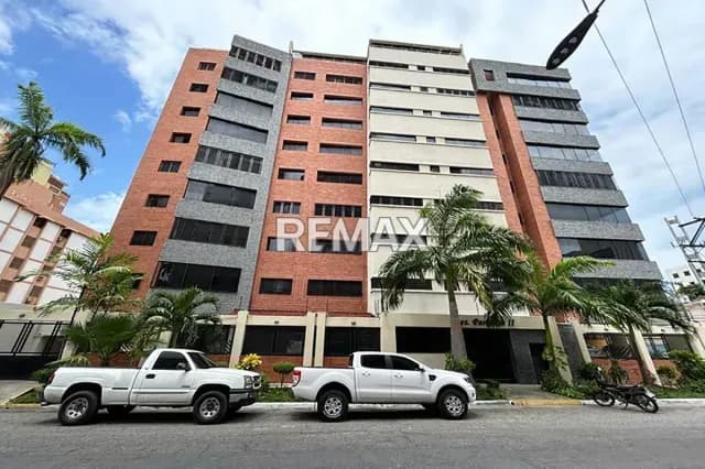 HERMOSO APARTAMENTO EN VENTA RESD. PARADISSE II, EL BOSQUE