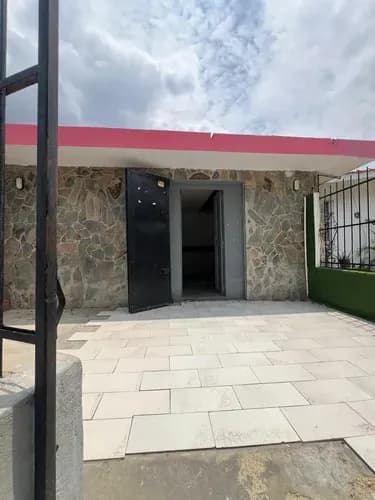 Atención Emprendedor Este Lugar Es Para Ti Se Alquila Local Al Frente Del Hipólito Sindy Ks