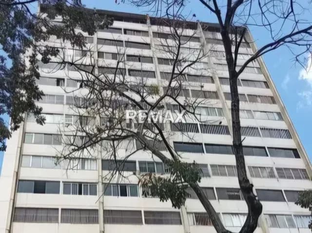 APARTAMENTO EN ALQUILER - MONTECRISTO, AV. RÓMULO GALLEGOS