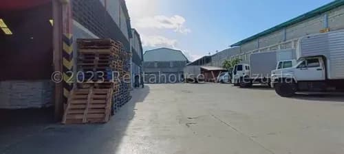 Lcda. Milagros Carrasquel Galpon Industrial Alquiler Barquisimeto Lara Zona Industrial Iii Economica Comercial Economico Código Inmobiliaria Rent-a-house 24-4965