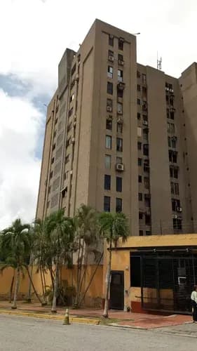 Solo A Persona Juridica, Alquilo Apartamento Sin Muebles