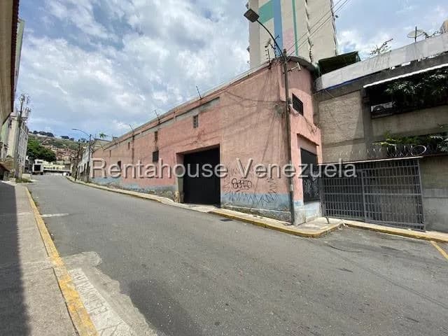 Comercial (Galpon - Deposito) en Alquiler en San Martin, Distrito Metropolitano