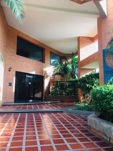 Apartamento En Alquiler En Indio Mara E Ideal Para Estudiantes De Medicina, Odontología Y Carreras De Luz. En Privilegiada Edificación Y En Óptimas Condiciones. Verlo Es Rentarlo! Gl