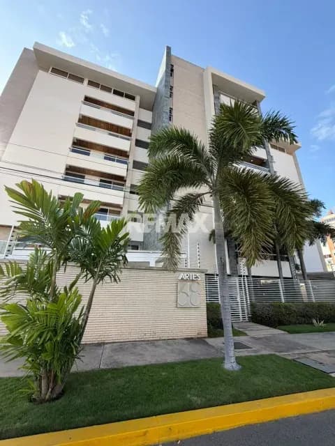 Apartamento en Venta Edif. Arte 68 Sector Bellas Artes