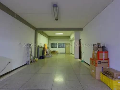 Lcda. Milagros Carrasquel Edificio Venta Barquisimeto Lara Zona Centro Economica Residencial Economico Comercial Código Inmobiliaria Rent-a-house 25-3706