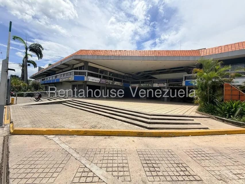 Comercial (Local Comercial) en Venta en Urbanizacion El Centro, Aragua