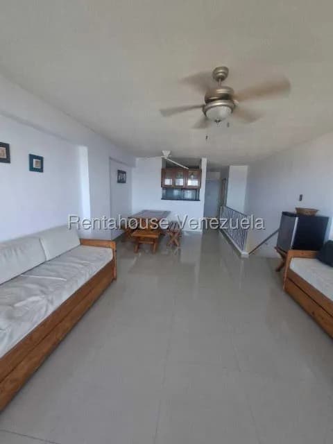Apartamento (Duplex) en Venta en Longa Espana, Vargas