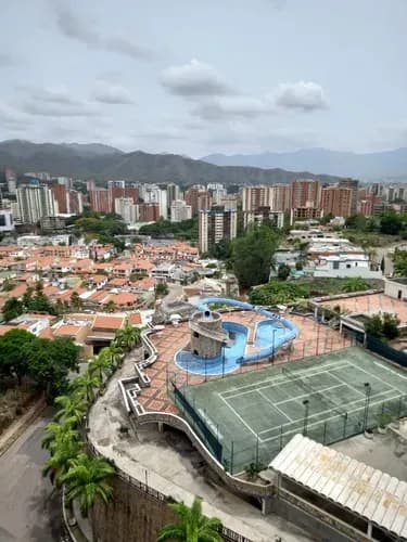 Apartamento En Venta El Bosque Res. Monticello. Espectacular Vista. Planta 50%. Gerardo Hurtado