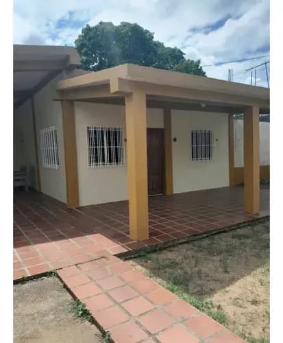 Casa En Urb. Raul Leoni De Punta De Mata Al13-118pm-lfaj