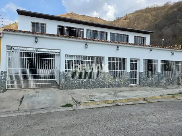En Venta Casa Quinta Urb Valle Fresco Turmero Estado Aragua