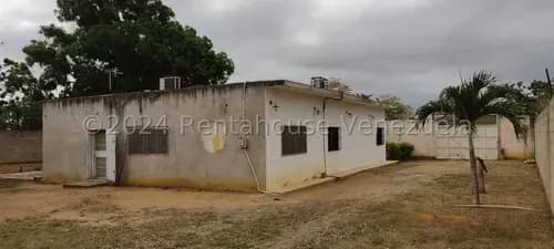 Venta Casa Familiar Con Terreno De 2600 Metros Al Norte De La Ciudad Barquisimeto,lara Rc