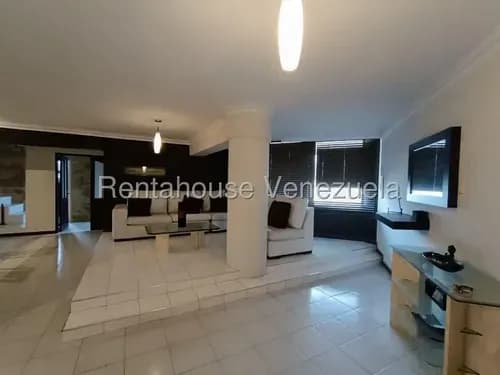 26-10317 Penthouse Dúplex En La Granja 219 M2su Diseño Elegante Y Espacioso Te Ofrece El Confort Y La Calidad De Vida Que Mereces. - 4 Habitaciones Para El Descanso Perfecto - 4 Baños Funcionales - Te