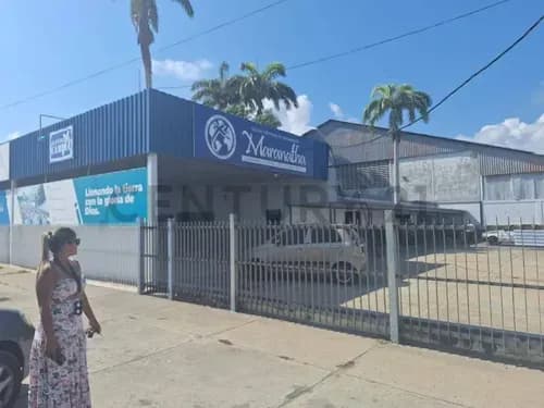 En Venta Terreno Total De 9900mts2