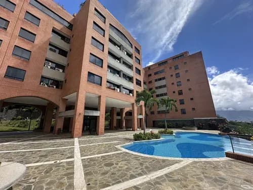 Apartamento En Lomas Del Sol En Alquiler