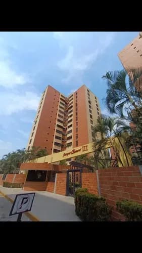 Se Vende Apto Amoblado. Urb Base Aragua. Resd Parque Choroni. Piso Bajo