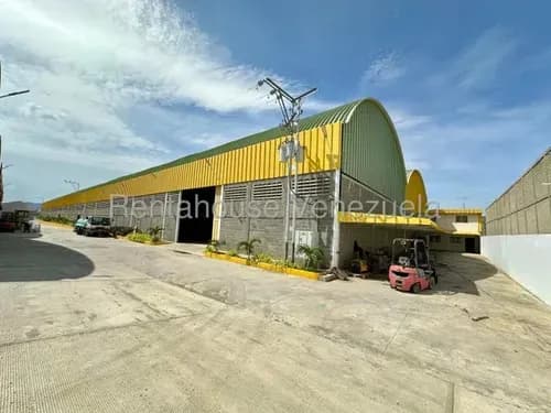 Lcda. Milagros Inmuebles Nazareth Galpon Industrial En Alquiler En Barquisimeto Lara Zona Industrial Ii. Codigo Del Inmueble 26-8365 Economica Comercial Economico
