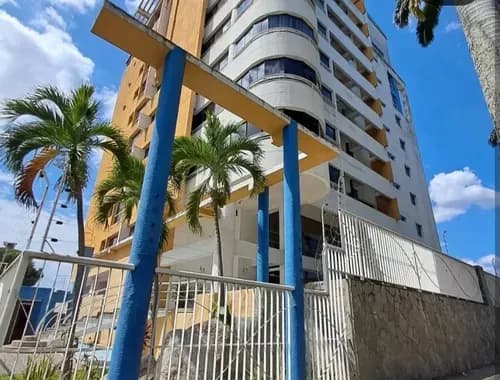Apartamento En Alquiler En Urb. Carabobo Av. Bolivar Im 2343