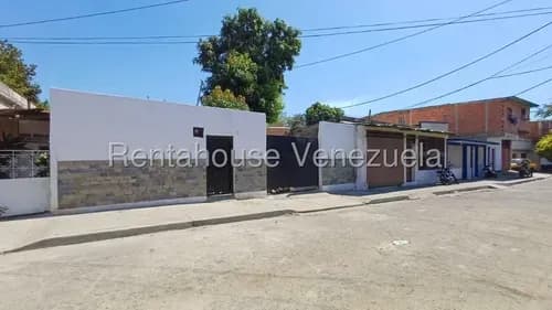 Venta De Terreno En Avenida Mariño Excelente Ubicacion Estef 26-12456