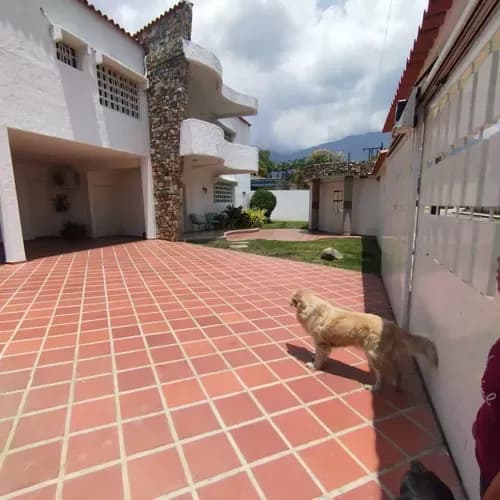 Casa De Dos Plantas En El Conjunto Residencial La Lopera, En El Pueblo De San Diego. Pg