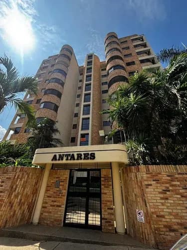 Alquiler De Apartamento Urbanización Los Mangos Valencia (brigitte Miranda)