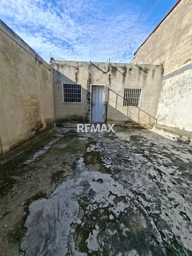SE VENDE CASA DE OPORTUNIDAD