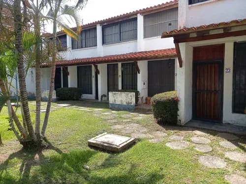 Duplex Doble, Conj. Res. Villas Aguasal