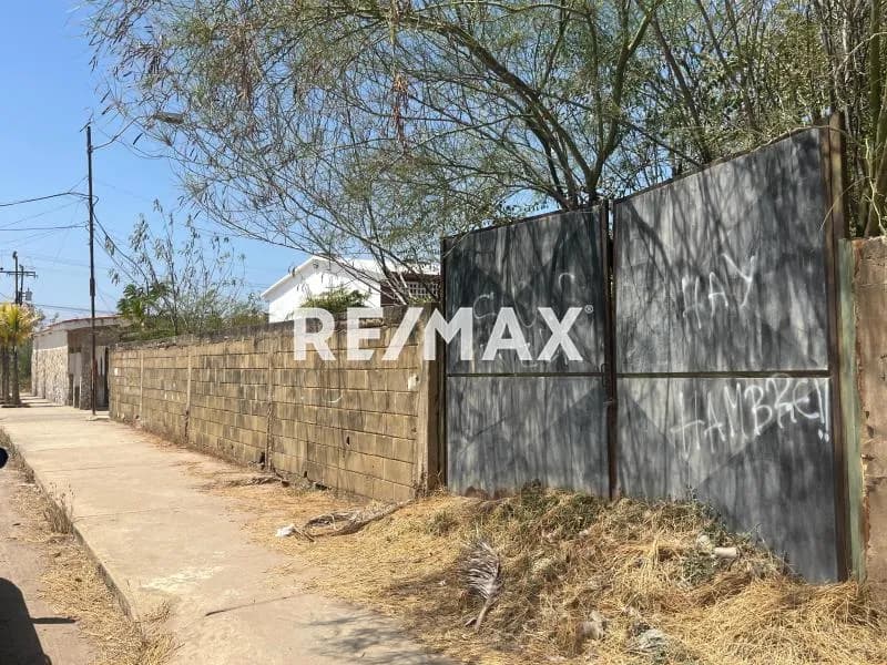 En Venta Parcela de Terreno ubicada en Carrera 35. Barcelona