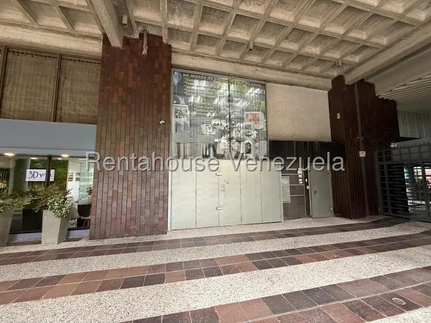 Comercial (Local Comercial) en Venta en Los Dos Caminos, Distrito Metropolitano