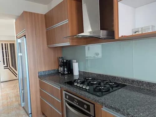 En Alquiler Apartamento En Av. Bolivar Vv20