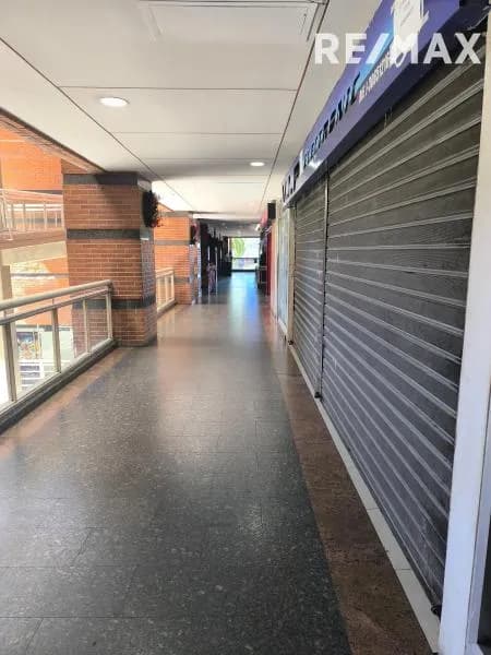 Deposito en alquiler Centro Comercial Regina DNO-4