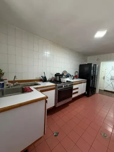 En Venta Apartamento En Lomas Del Este A Remodelar (yh)