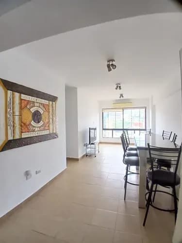 Apartamento En Alquiler En Res. Lomas De Los Mangos Valencia Im 1725