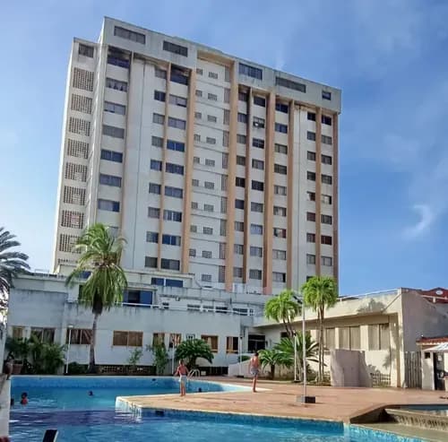Isla De Margarita, Alquiler Apto 184 M2 En Costa Azul Piso 1 Tipo Aparto/quinta, Frente A La Piscina, Con Una Hermosa Terraza. Y Vista Abierta
