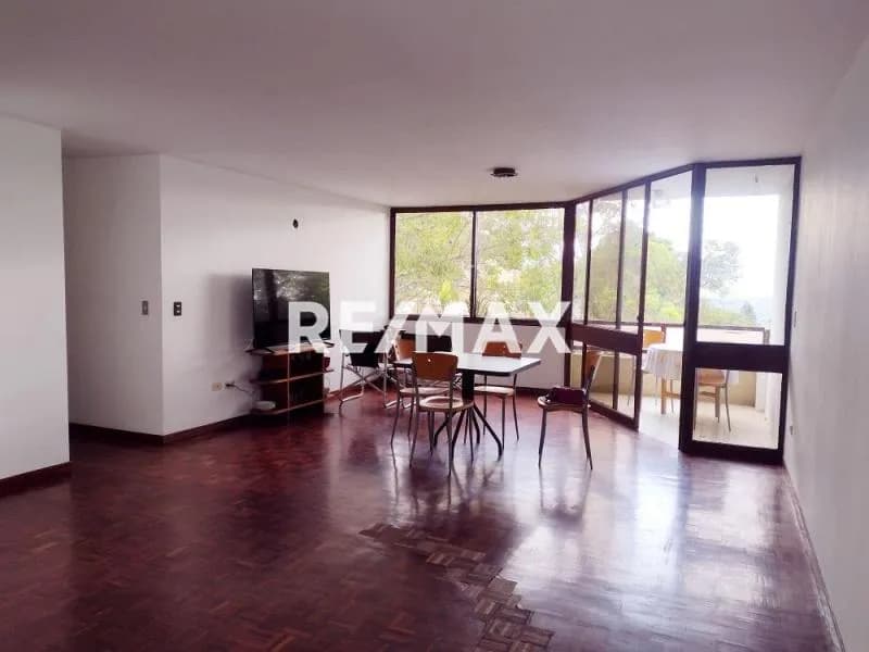 Venta . Apartamento. Los Naranjos. Caracas