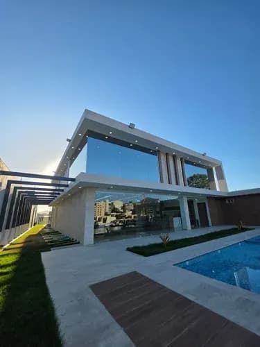 En Venta Casa Con Piscina, Urb. Terrazas Del Country, Valencia Carabobo (sr)