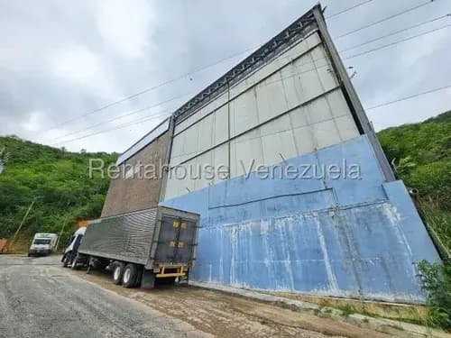Edificio Industrial / Frigorifico ( Cavas Congelacion / Equipos De 70 Hp / Embutidos ) Venta Guarenas ( Urb. Mampote) Mls-24-27067