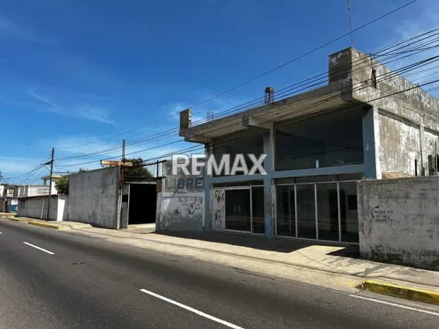 Propiedad Industrial Comercial , Caja de Agua Municipio Cariurbana