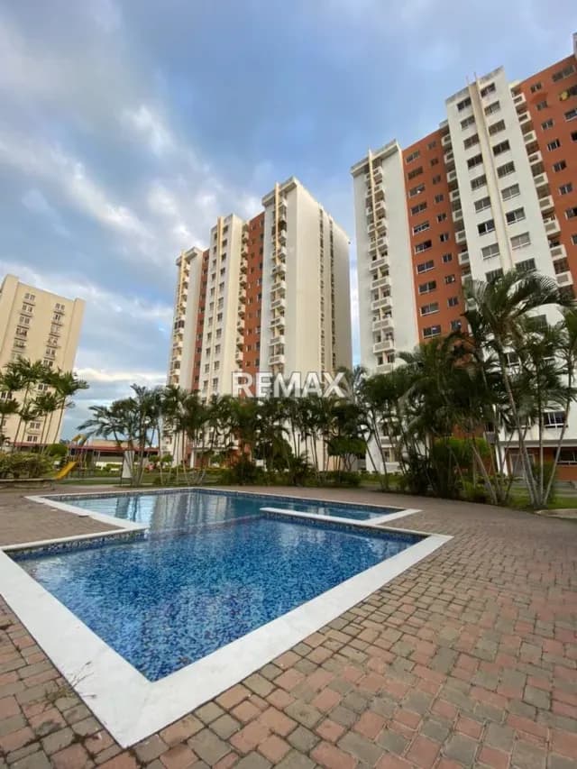 APARTAMENTO EN ALQUILER