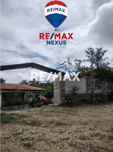 ¡Invierte en tu Futuro! Granja con Excelente Ubicación y Desarrollo
