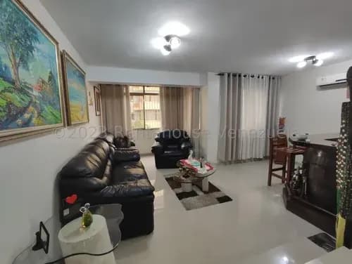 De 148mts2 Apartamento En Venta En La Urbanización La Soledad Maracay Remodelado Holder 24-4824