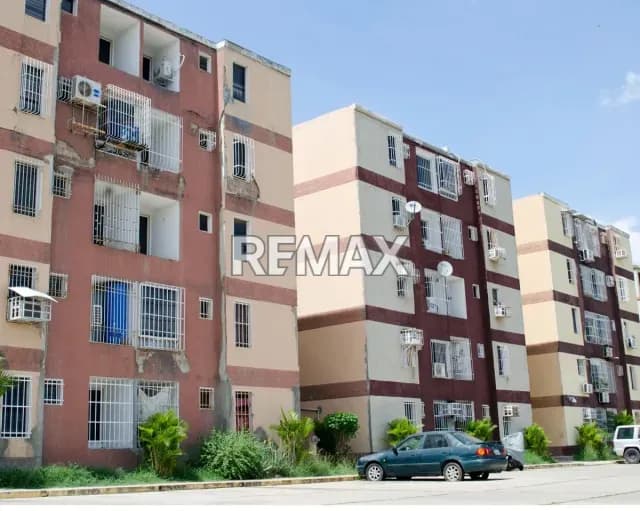 APARTAMENTO LAS TRINITARIAS CHARALLAVE