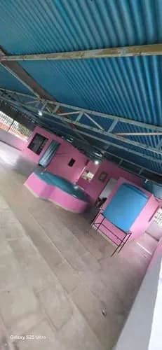Ofrece A La Venta Galpón Ideal Para Latoneria, Taller Av P