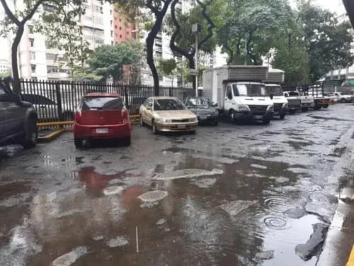 ¡ Aprovecha Hoy Mismo ! Alquiler Oficina En El C.c. Los Cedros. Rg