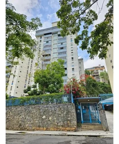 Apartamento En Venta Remodelado En Colinas De Bello Monte Caracas